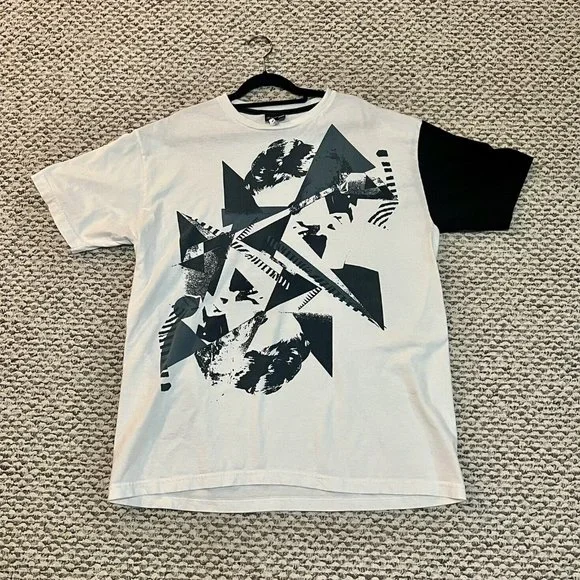 Volcom Men's Black White T-shirt XL Short Sleeve with One-Side black Sleeve - Picture 4 of 7